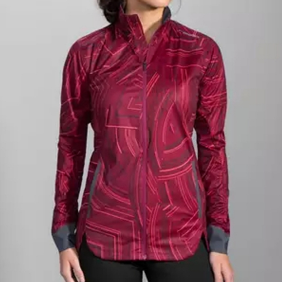 Brooks Jackets & Blazers - Brooks Run Happy Athetic Jacket in Maroon Size Medium